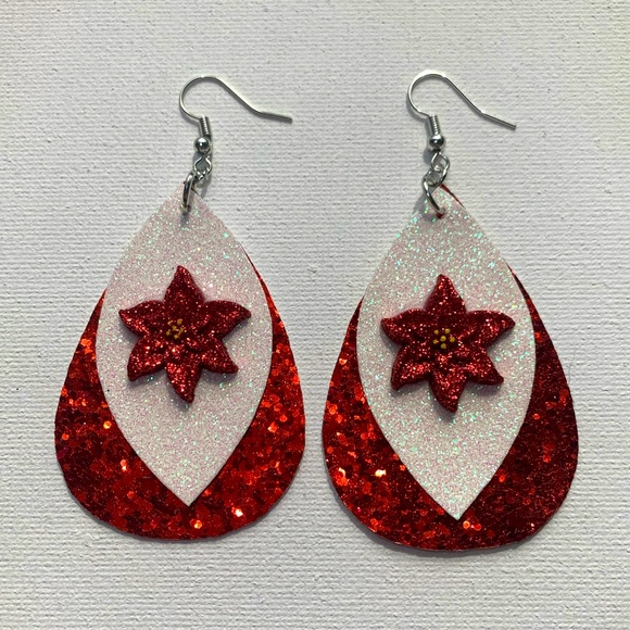 Christmas π Poinsettia Flower Earrings - Picture 2 of 6